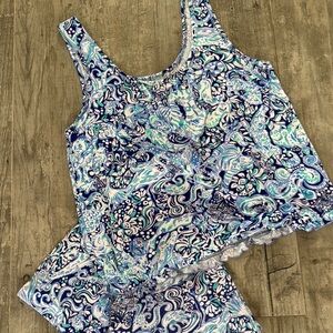 - Lilly Pulitzer Blue and White print pajamas, XL